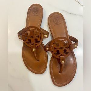 Authentic Tory Burch Miller original sandal. Color bourbon miele size 10.